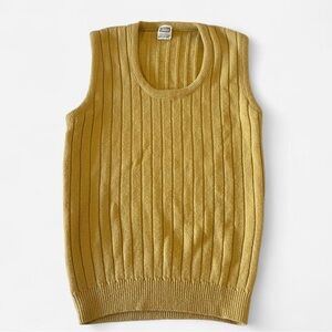 DRUMMOND Vintage Mustard Yellow Sweater Vest 100% Wintuk Orlon Acrylic